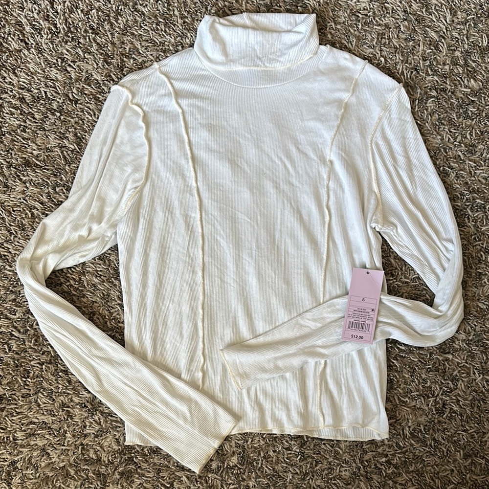 Women's White Turtleneck Top